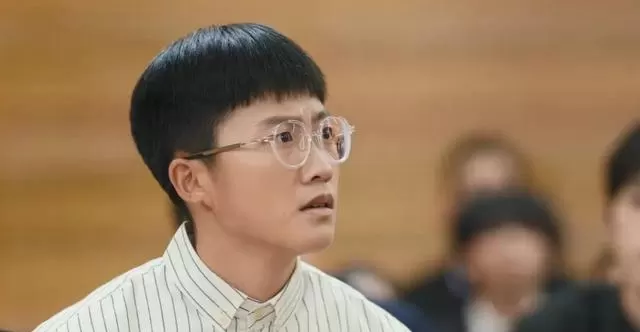 TVB《正义女神》乐珈嘉饰演继女引观众质疑演技与选角逻辑：资讯配图
